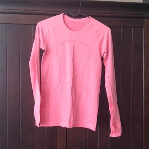 Lululemon Swiftly Tech long sleeve- coral